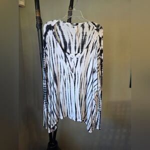 Wyatt Black and White Tie-Dye Women's Top